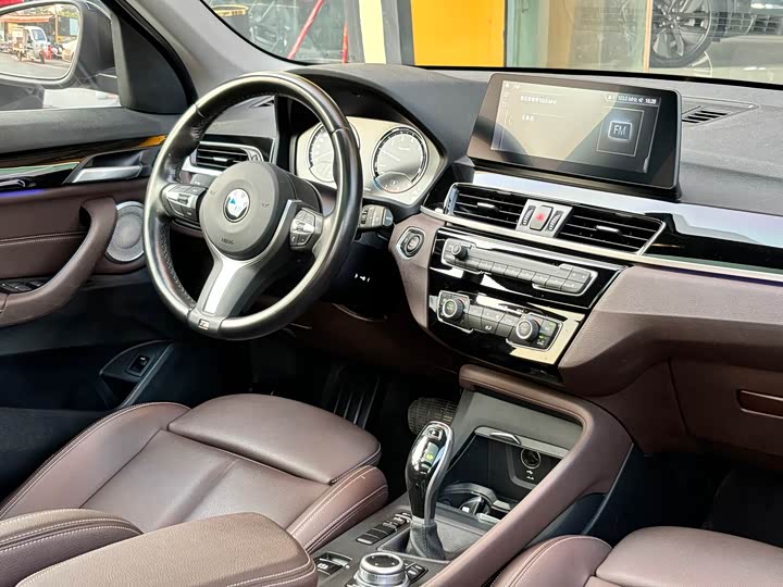 Фото 14 - BMW X1