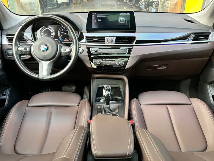 Фото 16 - BMW X1