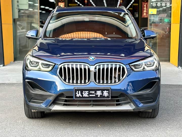 Фото 2 - BMW X1