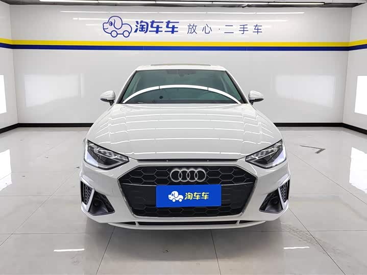 Фото 2 - Audi A4L