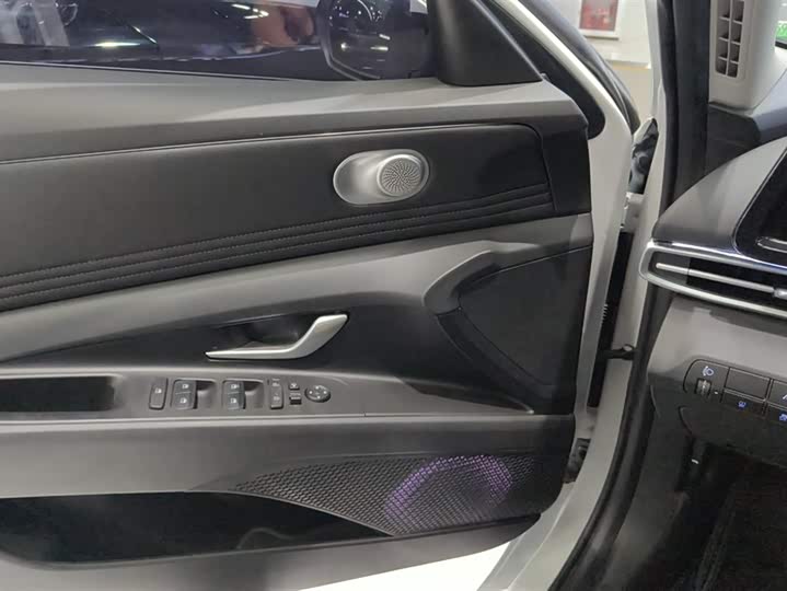 Фото 7 - Hyundai Elantra N line