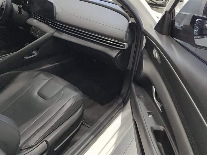 Фото 8 - Hyundai Elantra N line