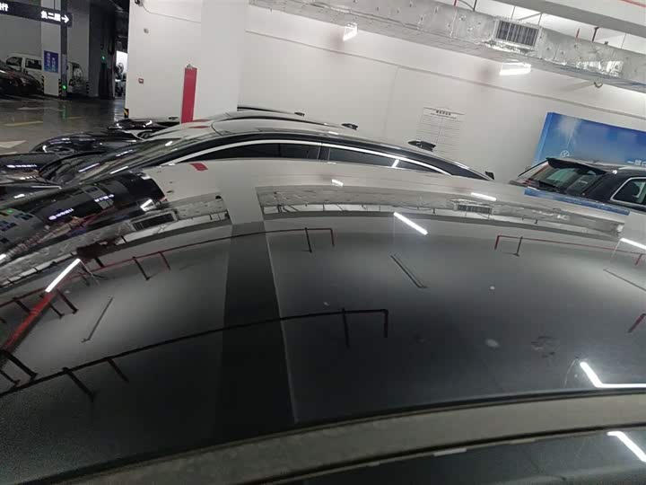 Фото 27 - Hongqi E-QM5