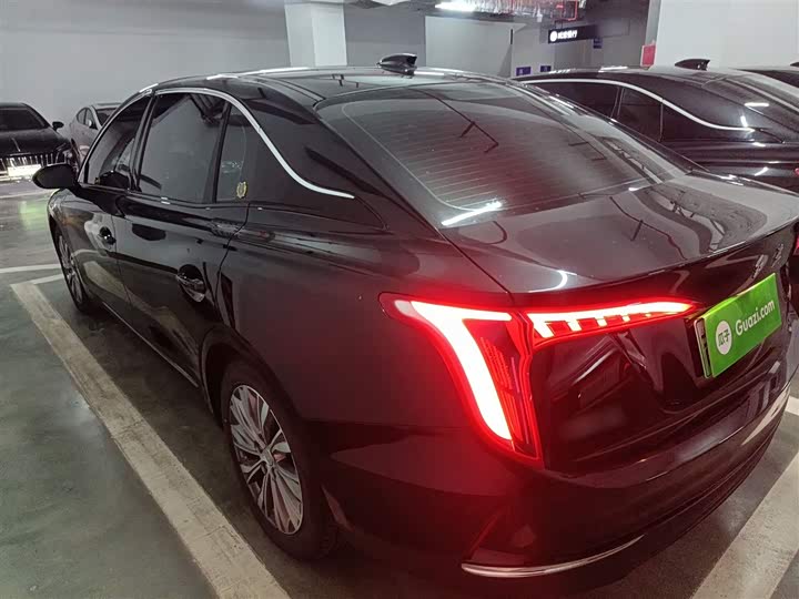 Фото 5 - Hongqi E-QM5