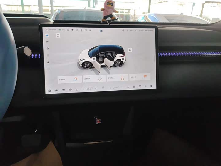 Фото 13 - Zeekr X