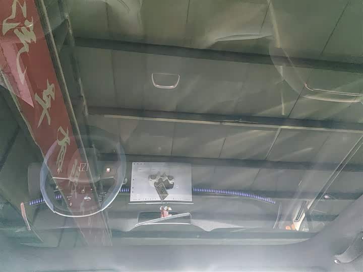 Фото 18 - Zeekr X