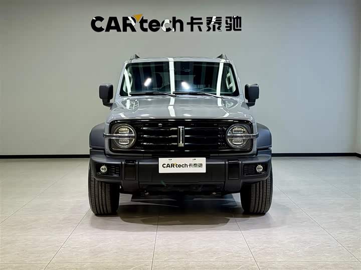 Фото 2 - Tank 300