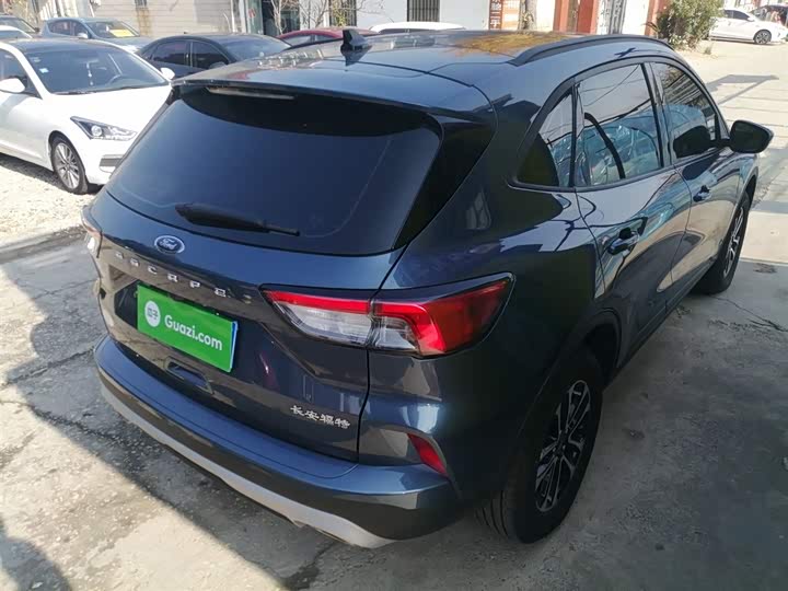 Фото 7 - Ford Escape