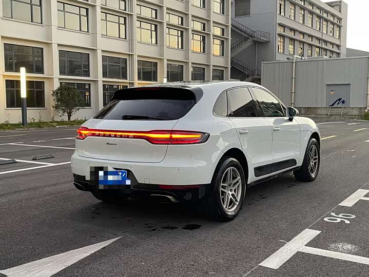 Фото 4 - Porsche Macan