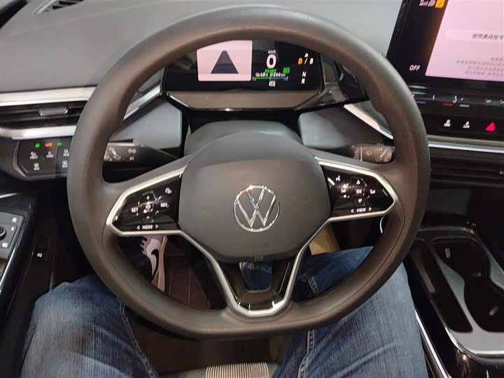 Фото 11 - Volkswagen ID.4 Crozz