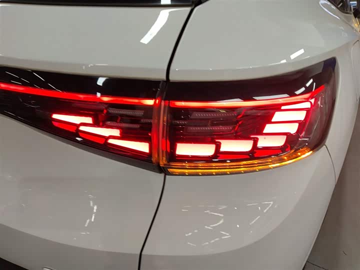 Фото 8 - Volkswagen ID.4 Crozz