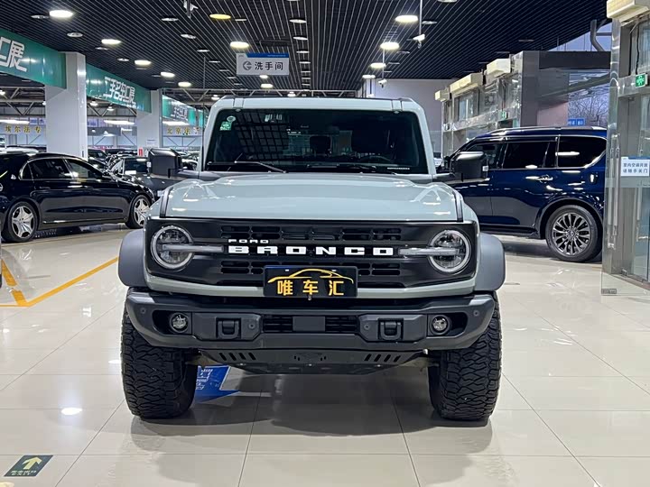 Фото 2 - Ford Bronco