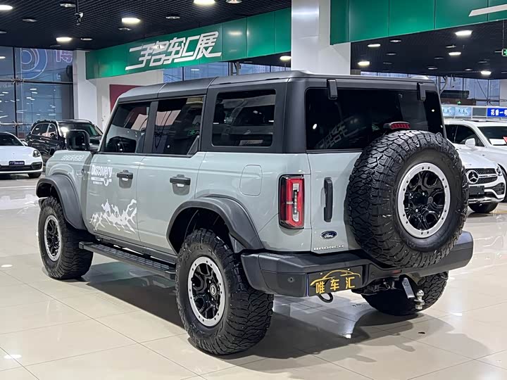 Фото 6 - Ford Bronco