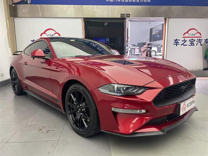 Фото 3 - Ford Mustang