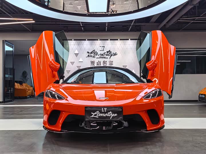 Фото 1 - McLaren GT