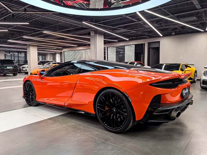 Фото 5 - McLaren GT