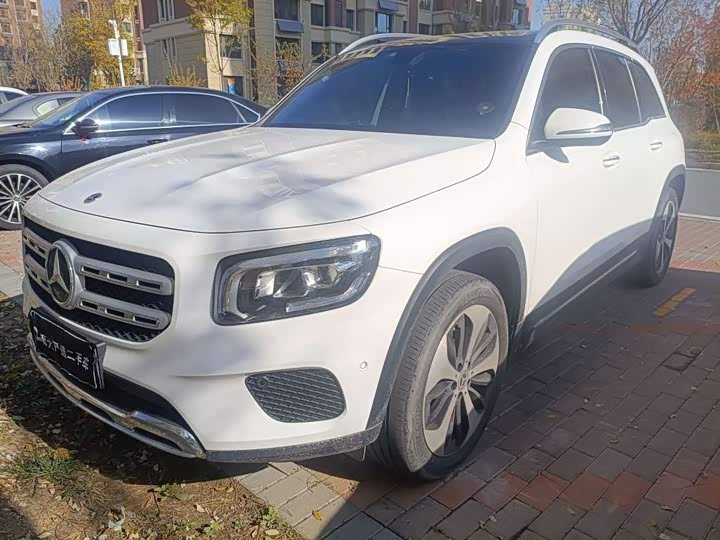 Фото 1 - Mercedes-Benz GLB-Class