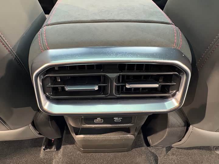 Фото 11 - Jetour T2