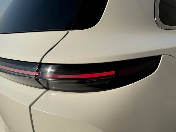 Фото 14 - LiXiang L9