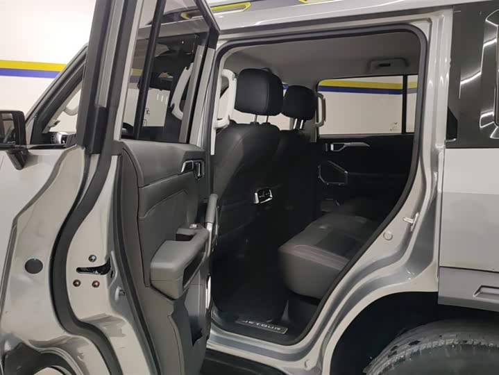 Фото 11 - Jetour T2