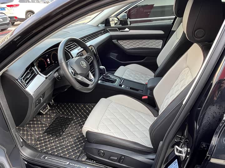 Фото 7 - Volkswagen Magotan