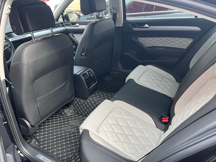 Фото 9 - Volkswagen Magotan