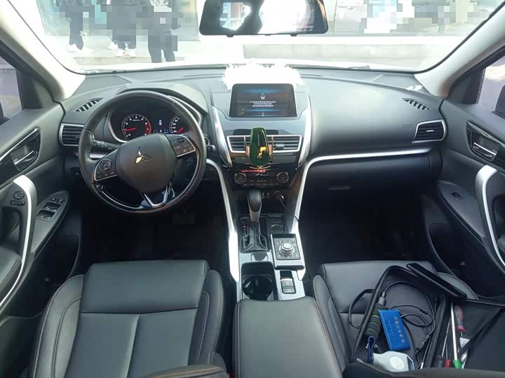 Фото 13 - Mitsubishi Eclipse Cross