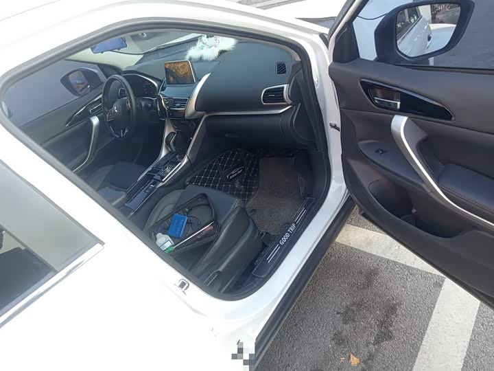 Фото 20 - Mitsubishi Eclipse Cross