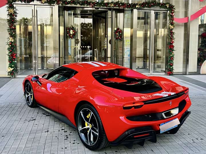 Фото 6 - Ferrari 296