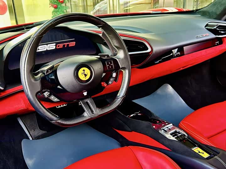 Фото 7 - Ferrari 296