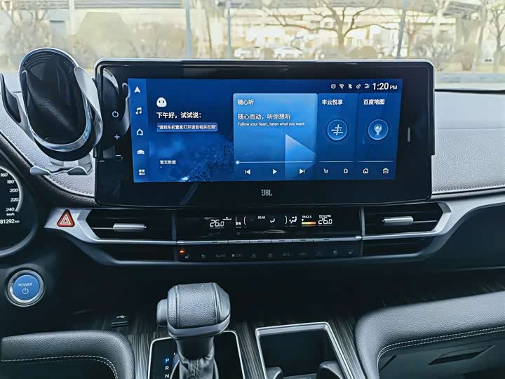 Фото 10 - Toyota Sienna