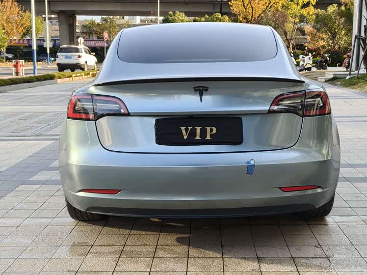 Фото 9 - Tesla Model 3