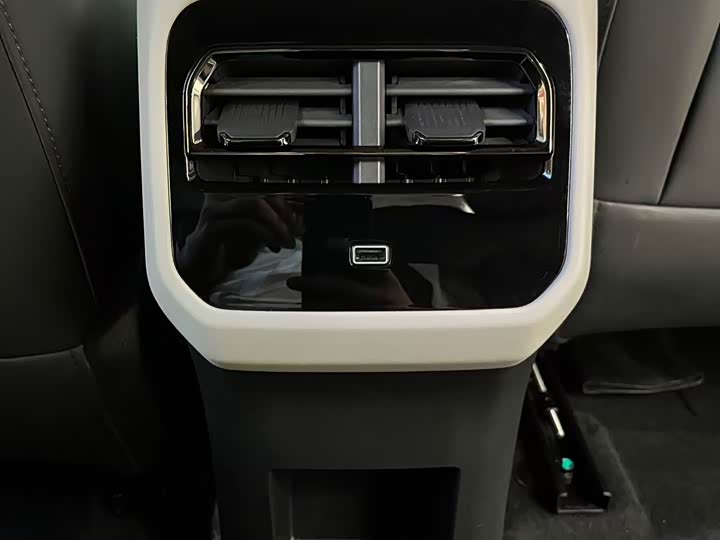 Фото 15 - Jetour Shanhai L6