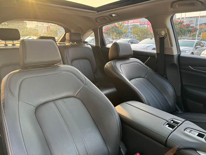 Фото 11 - Honda Avancier