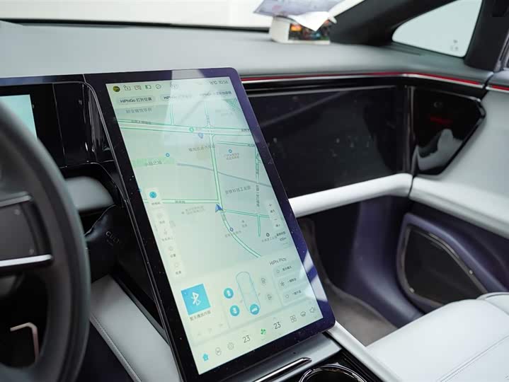 Фото 10 - HiPhi X