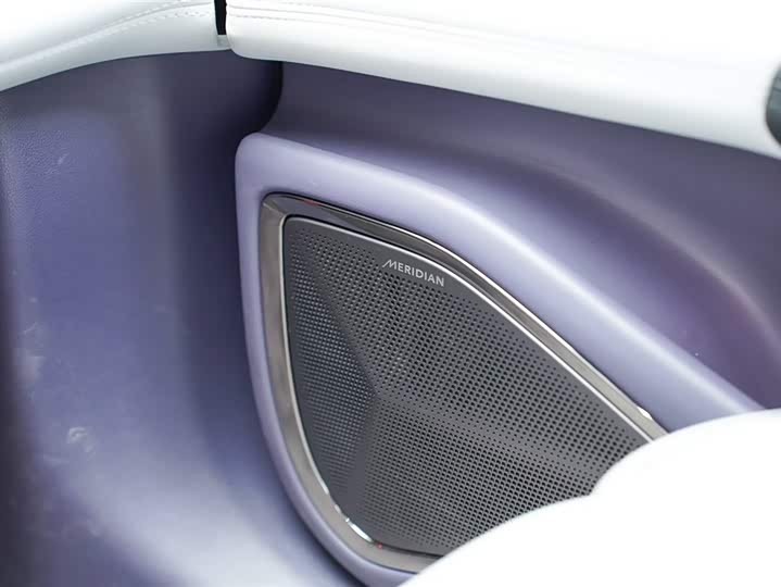 Фото 13 - HiPhi X