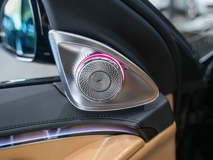 Фото 17 - Mercedes-Benz Maybach S-Class