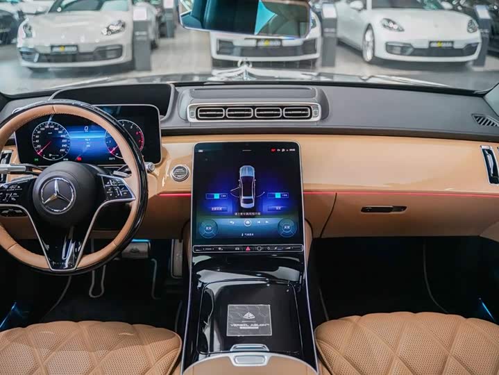 Фото 2 - Mercedes-Benz Maybach S-Class