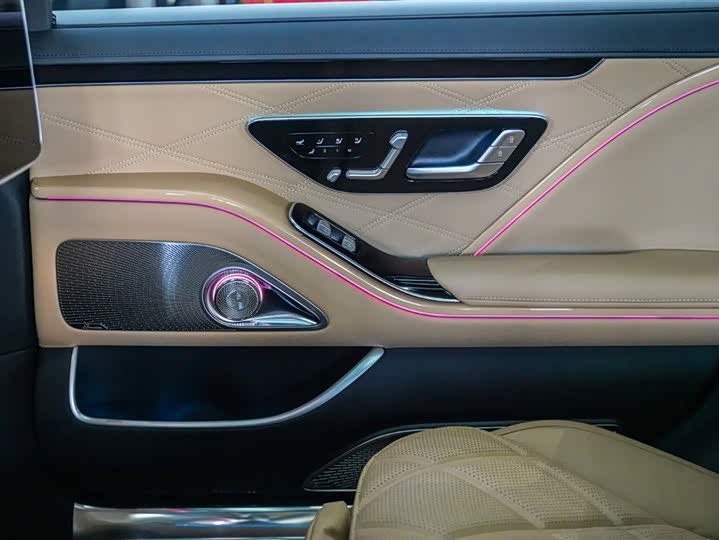 Фото 22 - Mercedes-Benz Maybach S-Class