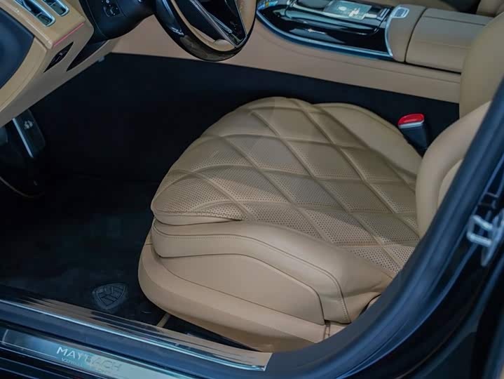 Фото 24 - Mercedes-Benz Maybach S-Class