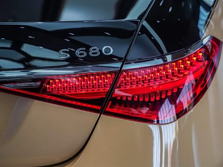 Фото 28 - Mercedes-Benz Maybach S-Class