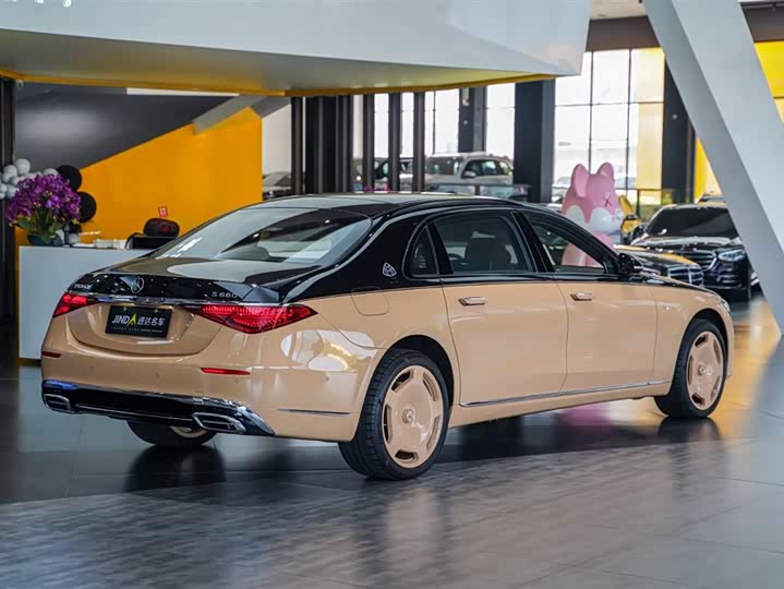 Фото 4 - Mercedes-Benz Maybach S-Class