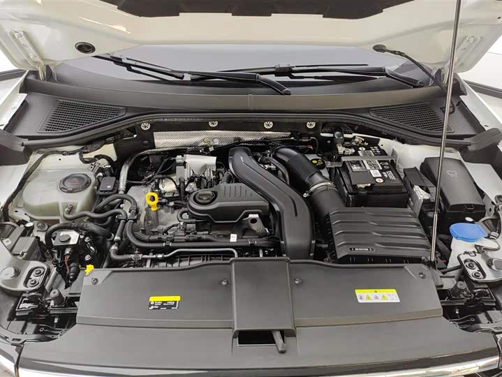 Фото 10 - Volkswagen T-Roc