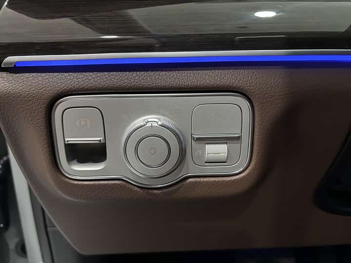 Фото 11 - Mercedes-Benz GLE-Class