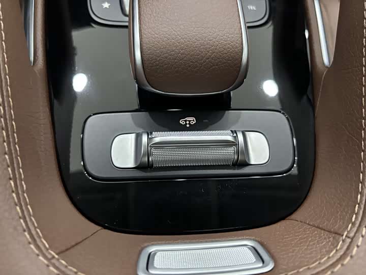 Фото 17 - Mercedes-Benz GLE-Class