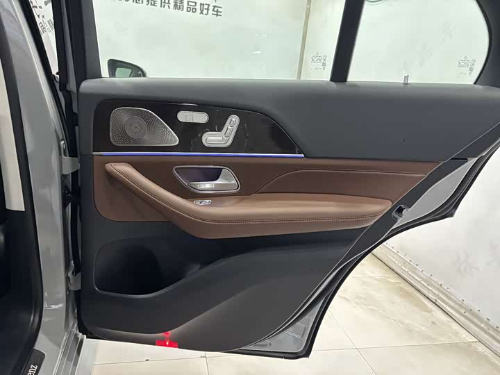 Фото 23 - Mercedes-Benz GLE-Class