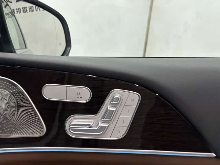 Фото 26 - Mercedes-Benz GLE-Class