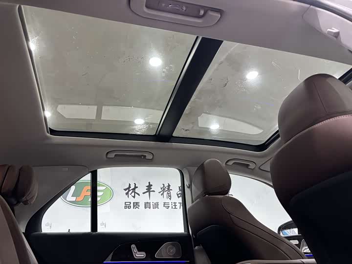 Фото 28 - Mercedes-Benz GLE-Class