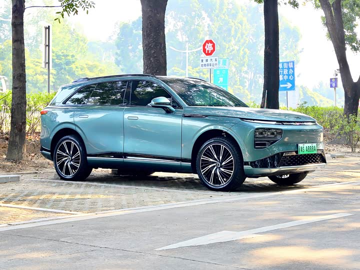 Фото 3 - XPeng G9