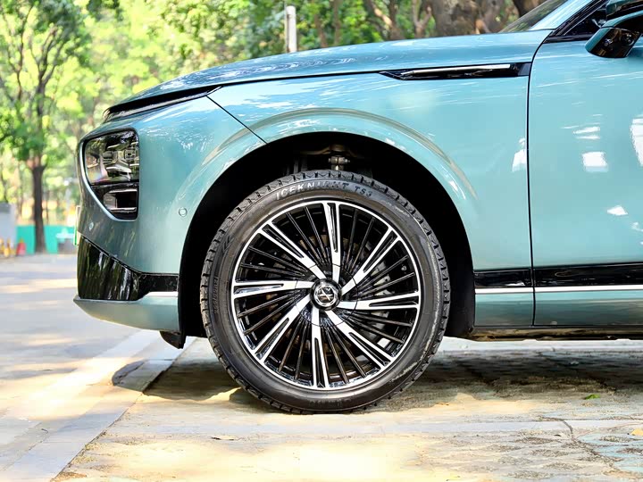 Фото 9 - XPeng G9